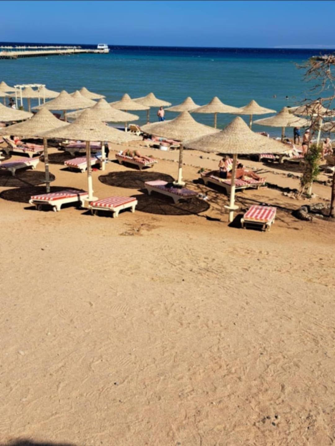 Beach Front 2Br At Elkarma Hotel & Aqua Park Hurghada Luaran gambar