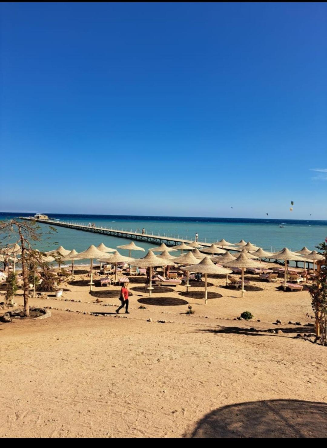 Beach Front 2Br At Elkarma Hotel & Aqua Park Hurghada Luaran gambar