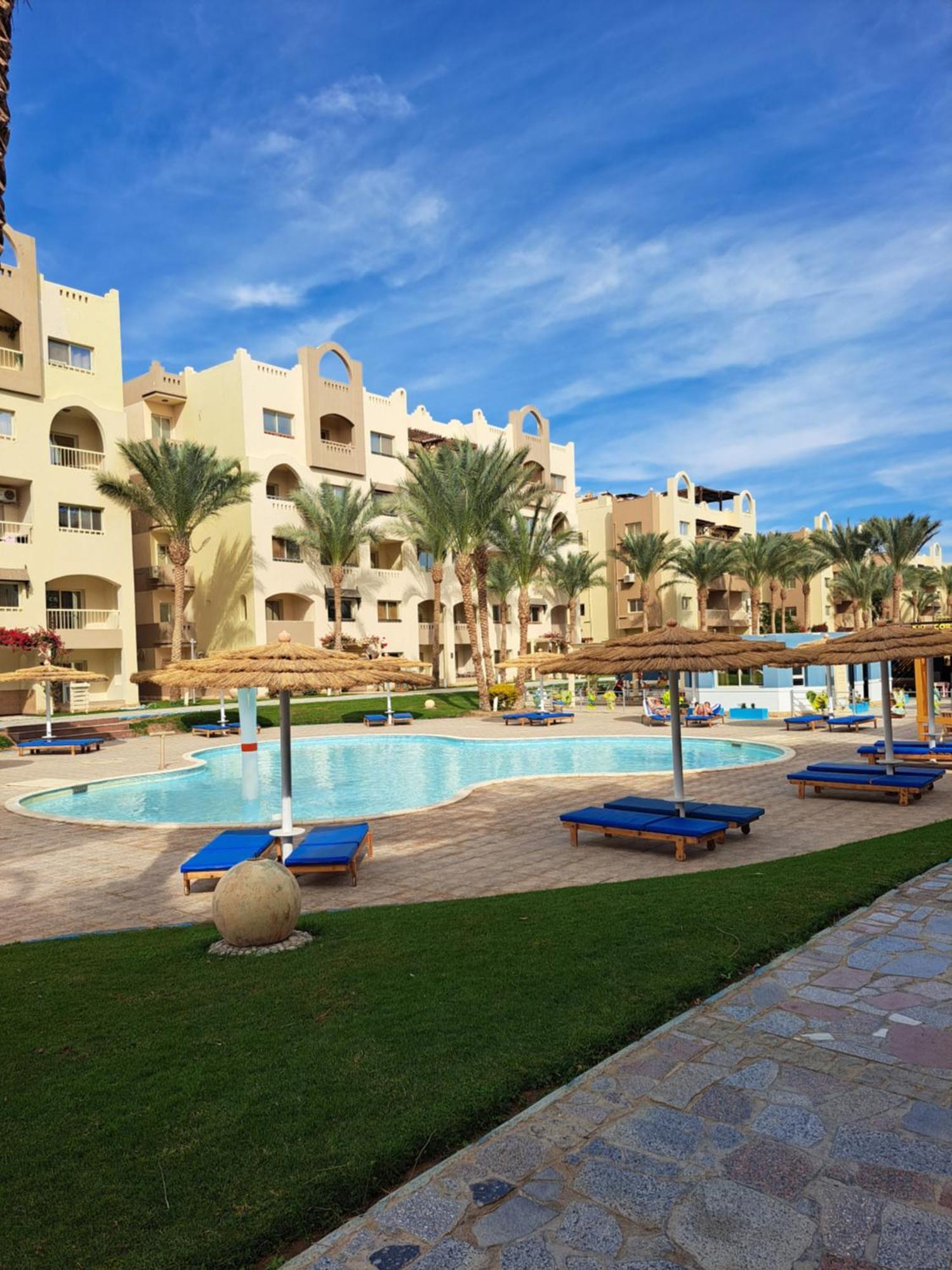 Beach Front 2Br At Elkarma Hotel & Aqua Park Hurghada Luaran gambar